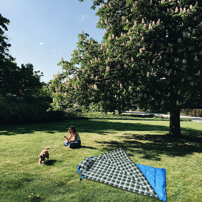 210T Polyester Camping Sleeping Bags Blue Flannel Sleeping Bag Rectangular Shaped